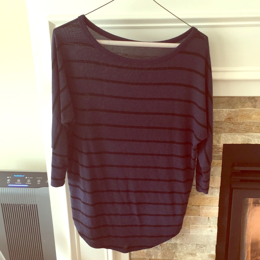 3 quarter sleeve shirt